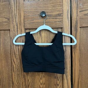 NWOT lululemon black sports bra